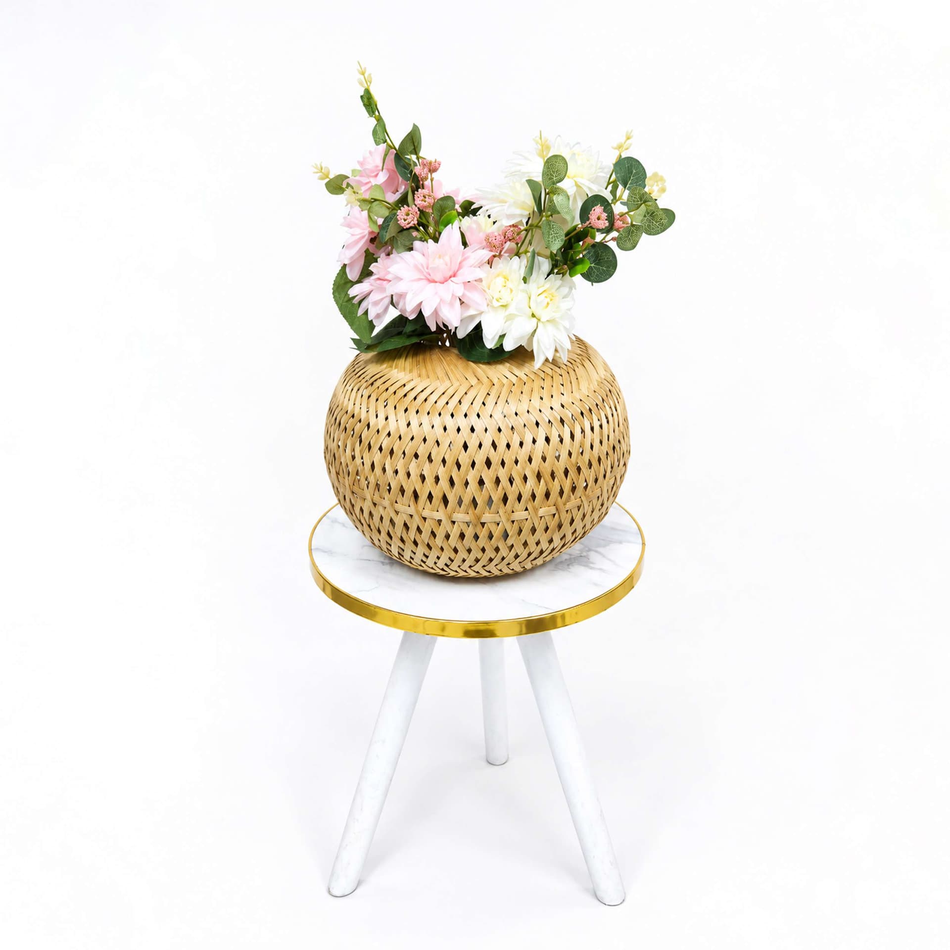 Ball Shape Lamp with Flower 2