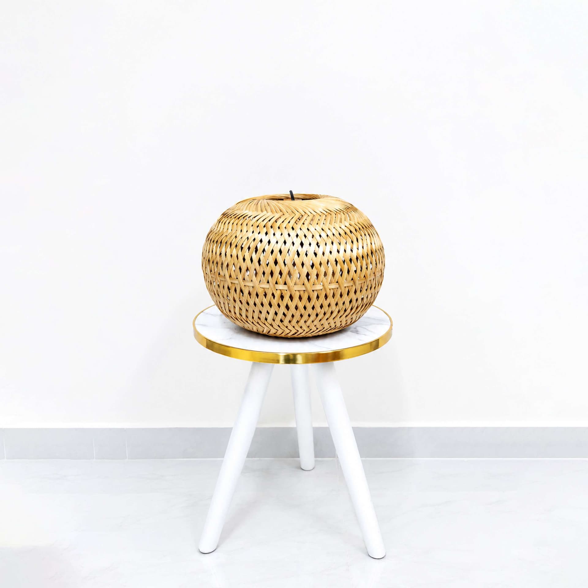 Ball Shape Lamp Shade 2